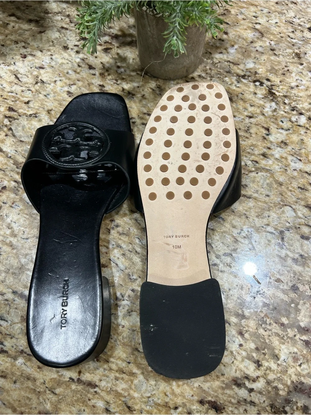 Tory Burch Bombe Black Leather Medallion Slide Sandals 10M